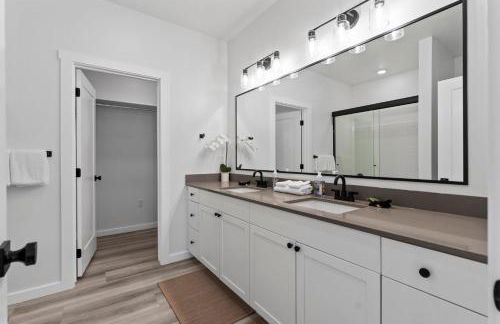 Touch of Class - 5BR - Hot Tub & Near Zion - Foto 20