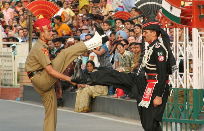 Visita à Fronteira de Wagah - Tour Privado de Meio Dia - Foto 2