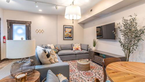 The Electric Bungalow - Photo 4