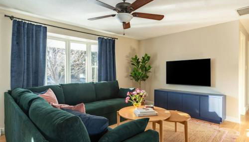 Downtown Denver: 4bd - Game/Movie Room - Backyard - Photo 2