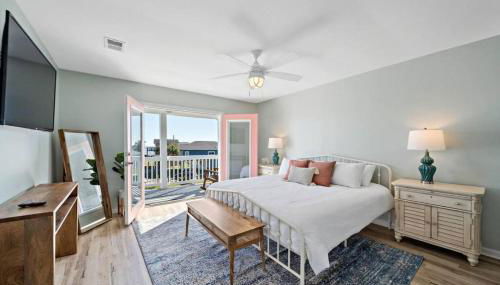 Stunning beach house with ocean views and large deck, just steps from the beach - Foto 2