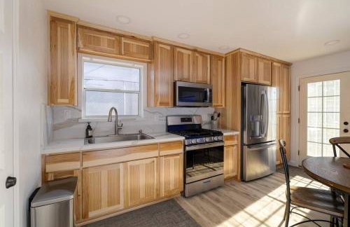 Updated & Spacious 2 BR with Free WiFi - Foto 5