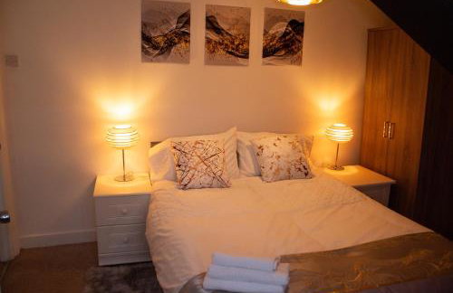 Private Parking, Urban Comfort & City Haven - Foto 11