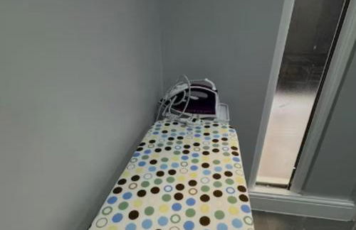 Apartment-Sleeps3-Parking-Internet - Photo 8