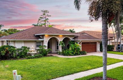 Private Pool Firepit Game Room Mins to Beaches Community Amenities Casa Solara by AvantStay - Foto 73