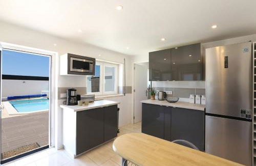 T3-House of the Palm Tree - Photo 2