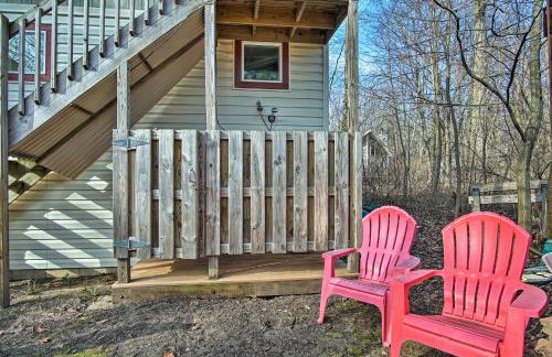 Harbert Cottage with Fire Pit Half Mile to Beach! - Foto 32