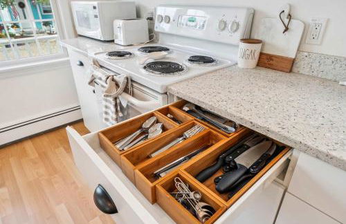 The Basin House Steps to Water Sunset Views - Foto 10