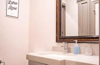 4 Bedrooms Pool Game room Massive Kitchen - Photo 7