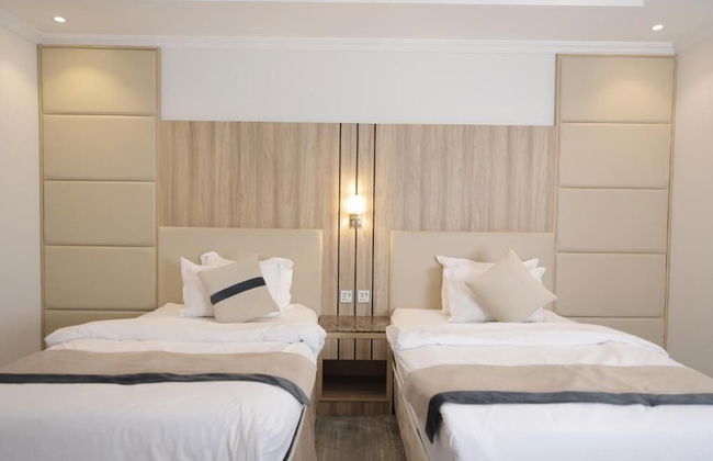 NARS Plus Al Basateen - Foto 13