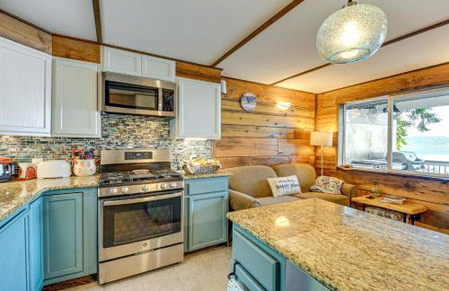 Outdoor Kitchen and Canal Views Cabin in Quilcene! - Foto 11
