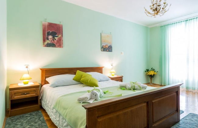 Apartments and Room Lora - Foto 2