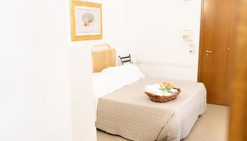 Ca' Spadoni, centro storico, piano terra, ingresso indipendente, teatro, parcheggio, - Foto 2