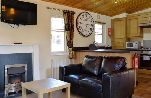 Lodge G- Uk33093 - Photo 3