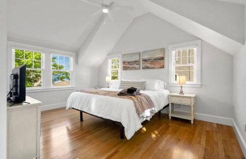 Dog Friendly 2BR Home Walk to Beach+Bearskin Neck - Foto 1