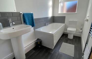 Spacious 5 bedroom house in Prestatyn, North Wales - Foto 16