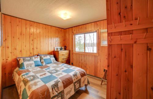 Lakefront Cabin with Private Dock and Beach! - Foto 13