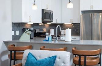 Central 1-BR Condo Assembly Row Gym & Pool Sleep 5 - Photo 11