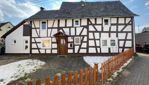 300 Jahre altes renoviertes Fachwerkhaus - Foto 2