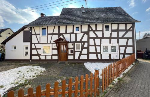 300 Jahre altes renoviertes Fachwerkhaus - Foto 2