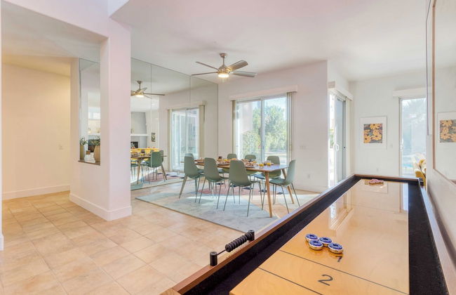 Pool + Hot Tub, Yard, Games Chic Midcentury Design Painted Sand by Avantstay - Photo 14