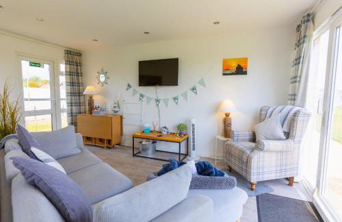 Sea View Holiday Chalet, access to sandy beach - Pets go free - Foto 15
