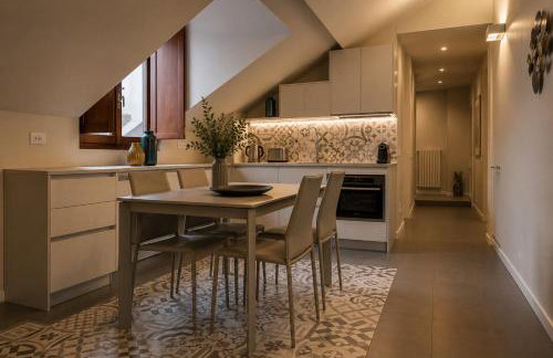 ComeCasa Duomo Exclusive 2 Bedrooms Apartment - Photo 2