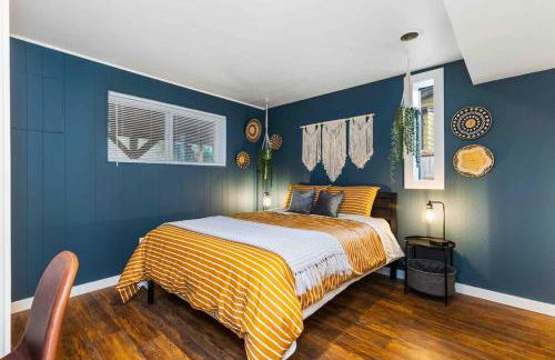 Luxury Living - Kirkland Stylish Home - Prime Spot - Photo 3