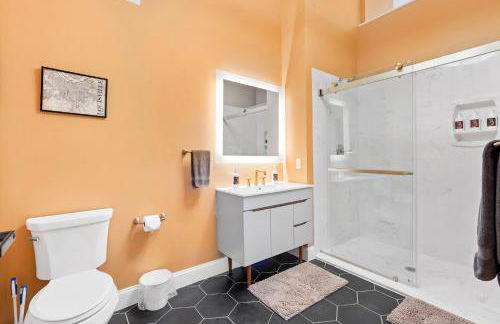 KING Sleep10 5Bed 4BR 2BA Swepson ICON - Foto 50