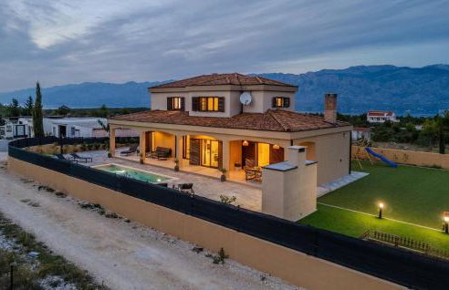 4 Bedroom Cozy Home In Jovici - Photo 18