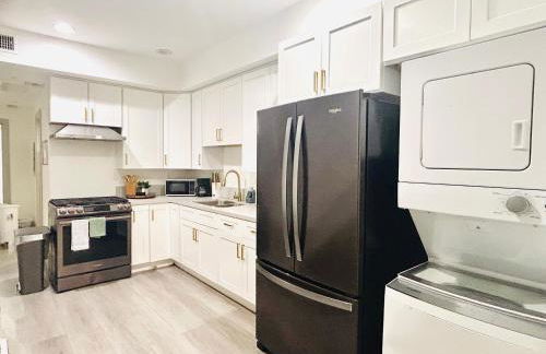 Newly Built Modern Central 2B On Sherman with Free Parking - Foto 38