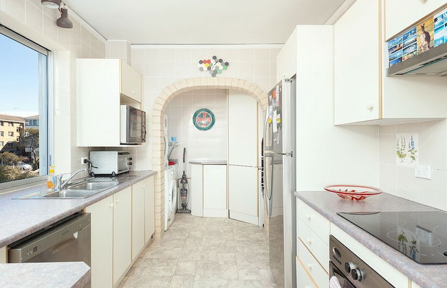 Absolute Water Front Coogee H331 - Photo 8