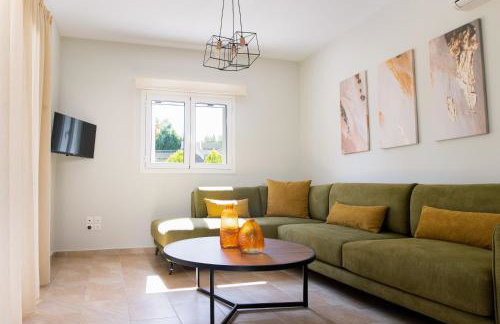 Vasilopoulos Residences - Villa Anthia with jaccuzzi & Villa Emelia with shared pool - Foto 24