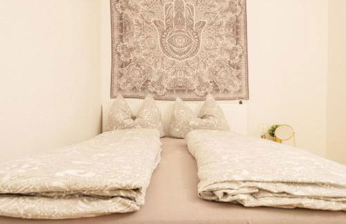 Grüne Idylle nahe Hauptbahnhof & Hufeisensee mit Parkplatz & Terrasse - Foto 12