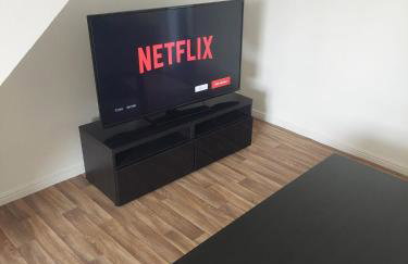 Elegant 2 Bedroom Entire House - Foto 1