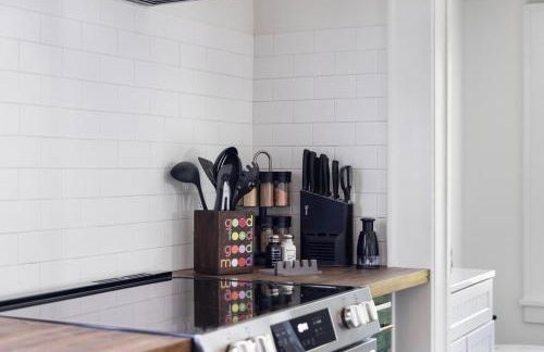 Walk to State Street - Remodeled Home - Foto 18