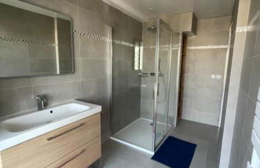 VUE SUR MER - Magnifique appartement tout confort - Terrasse et parking privé - Foto 22