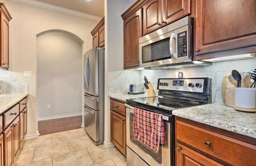 College Station Townhouse with Private Patio - Foto 10
