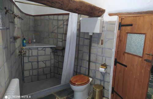 Afrodite's House-Restaurated Oil Factory - Photo 9