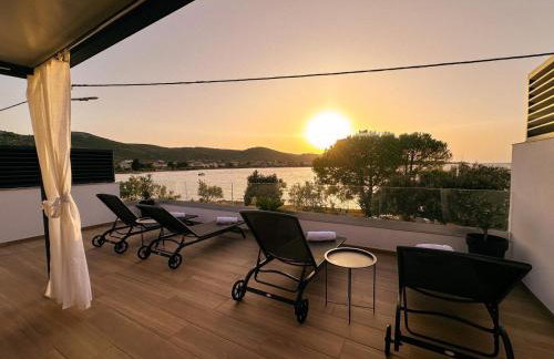 Beachfront house Miamore - 10 m from the sea - Foto 6