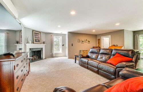 Wilmington Retreat Near Trails, Skiing and Festivals - Photo 10