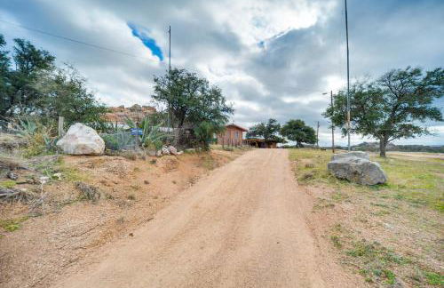 Rustic and Western House on Lake - Swim and Fish! - Foto 43