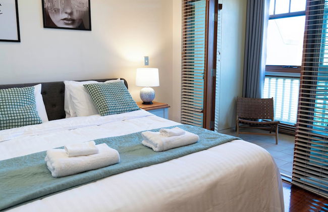 Cozy Home with fireplace 5mins to beach - Foto 6