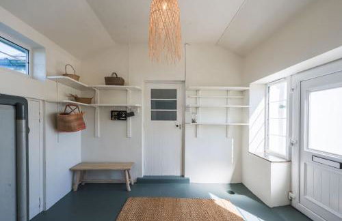 Cliff Top - Panoramic Sea Views with Spa & Hot Tub - Photo 64