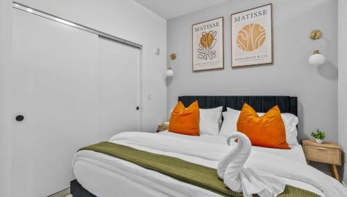 OTR King Bed Free On Site Parking Gym Pool Club Room - Foto 2, towels