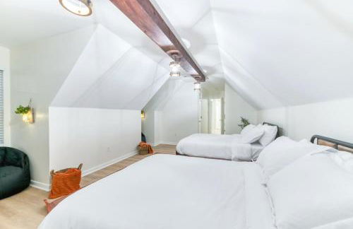 Hilltop Hideaway - Pool - Jacuzzi - Ping Pong - 12 guests - Fireplace - Mountain Views - Pets are allowed by request - Foto 30