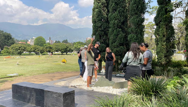 Tour de Pablo Escobar + Visita al museo - Foto 3