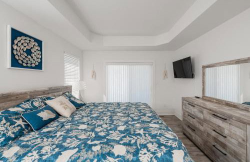 Anchor's Away - Waterfront, Pet Friendly, Pools! - Foto 43