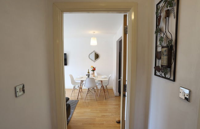 O2 Mailbox Central Premier Apartment - Photo 10