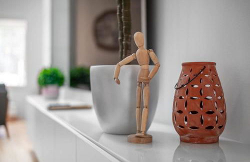 Tranquil Light-Filled Retreat 3BR Ranch - Photo 5